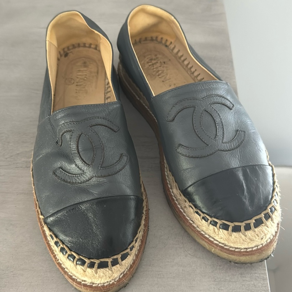 Authentic shoes